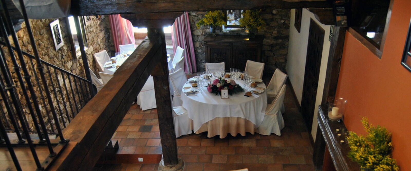 Mesa celebraciones - Restaurante El Soportal en Pedraza, Segovia