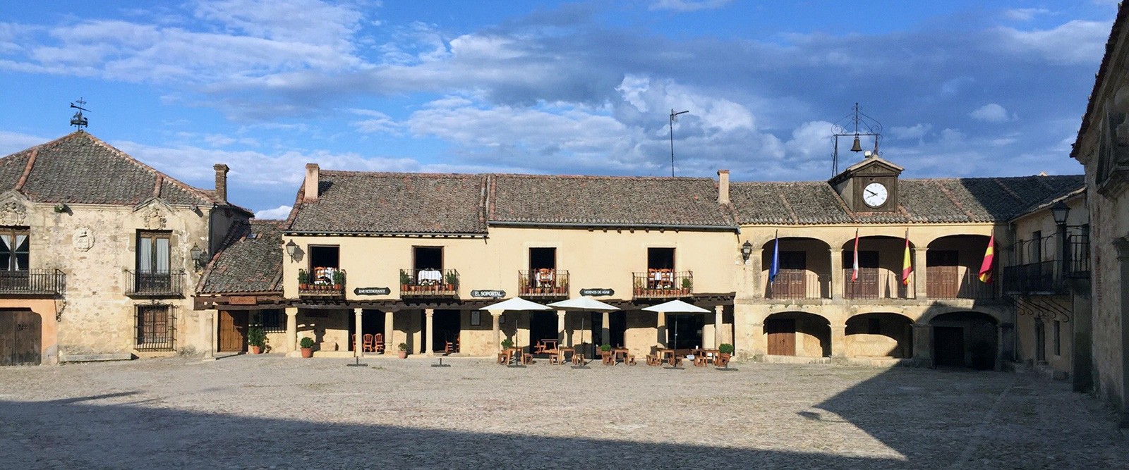 Vista terraza - Restaurante El Soportal en Pedraza, Segovia